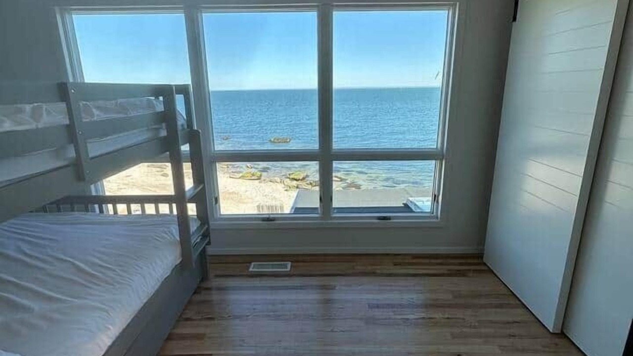 Photo of Bedroom in Greenport West