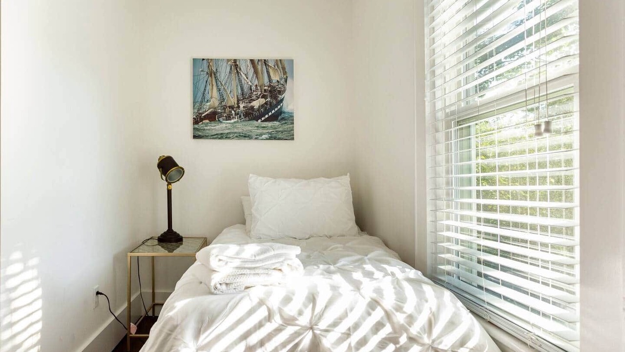 Photo of Bedroom in Greenport West