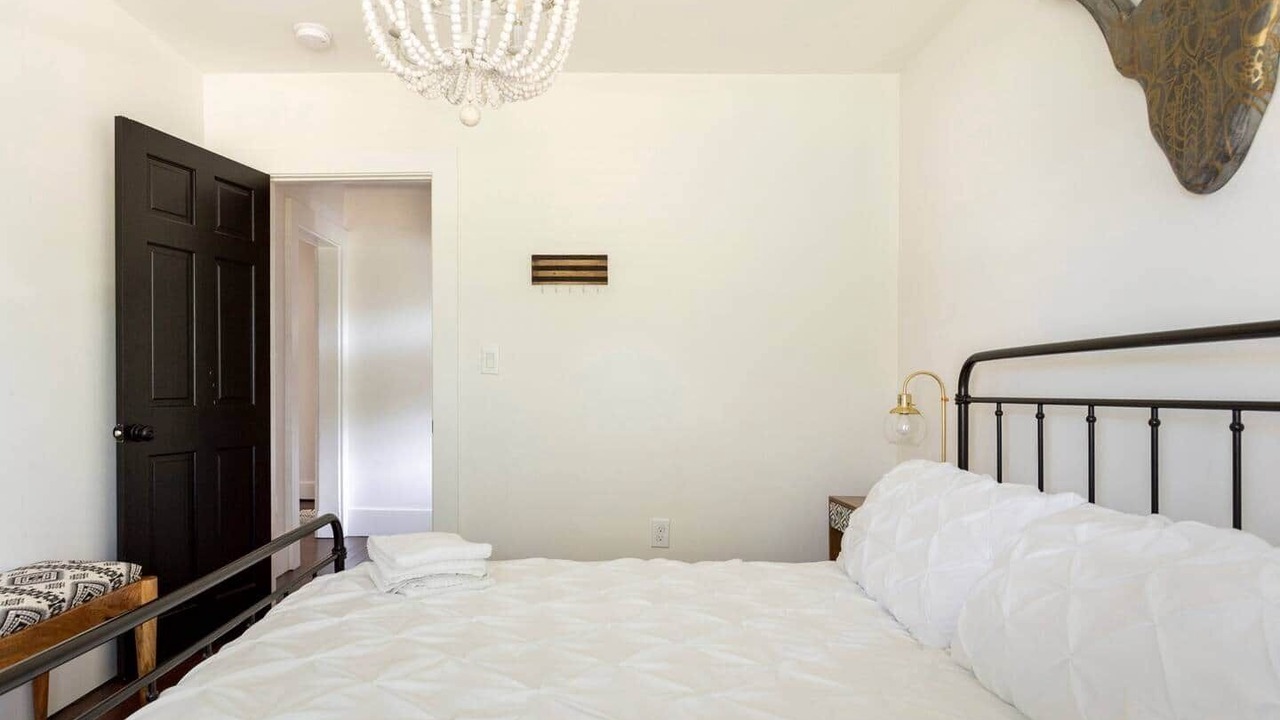 Photo of Bedroom in Greenport West