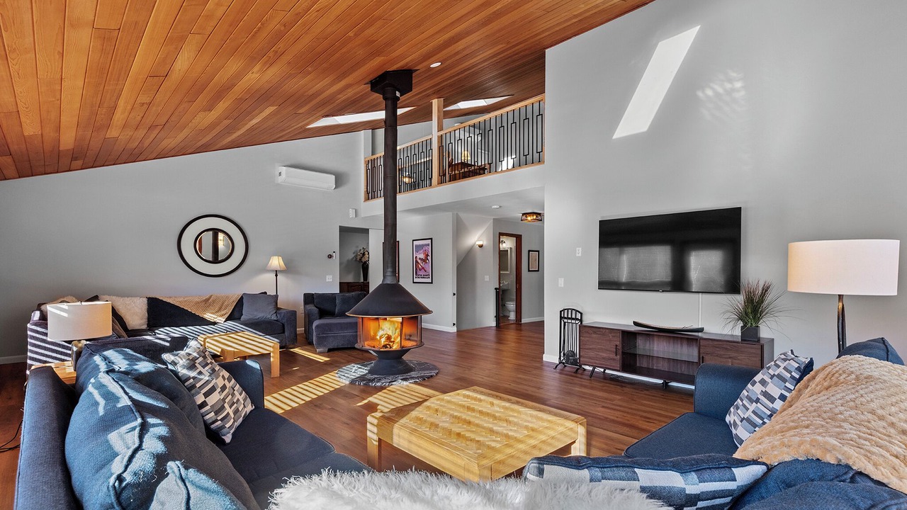 Photo of Livingroom in West Dover