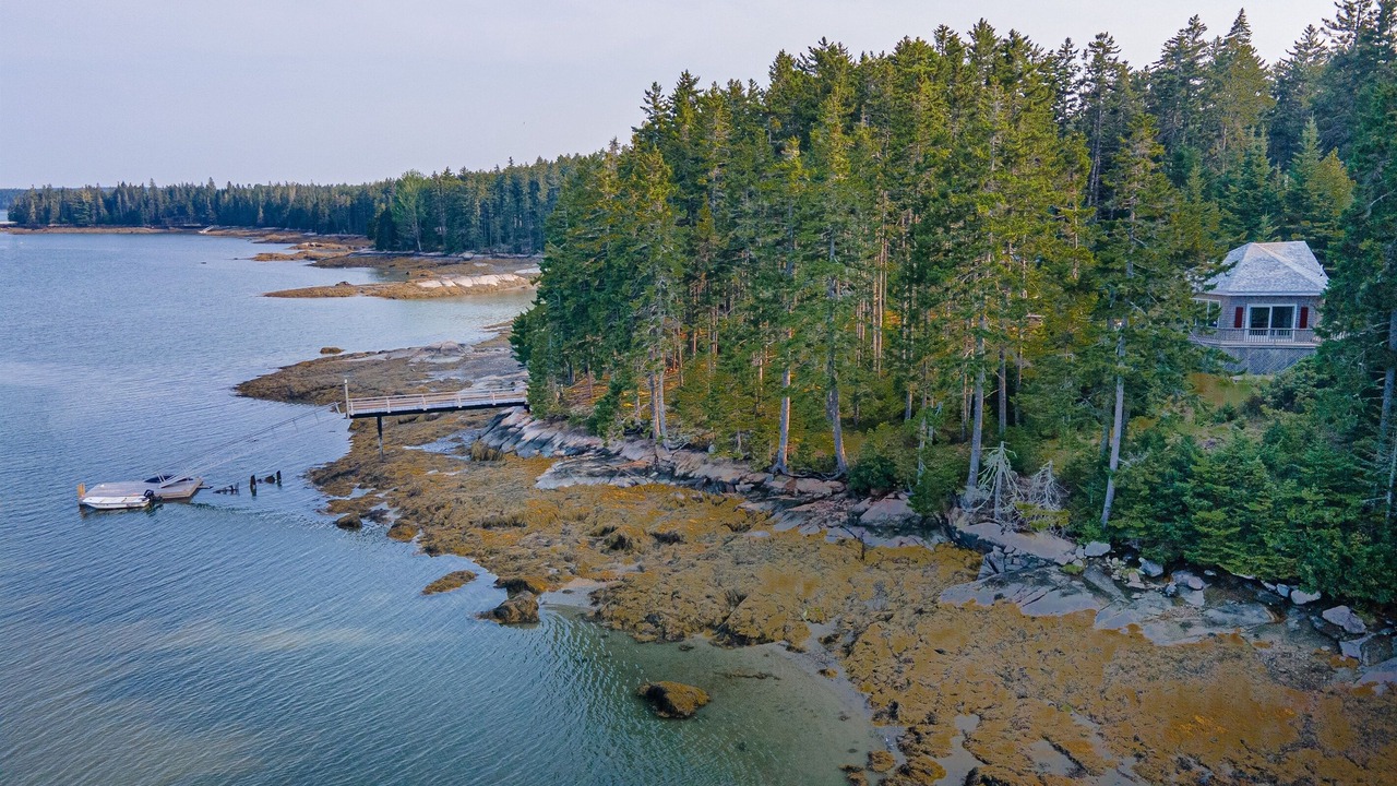 Photo of Others in Deer Isle