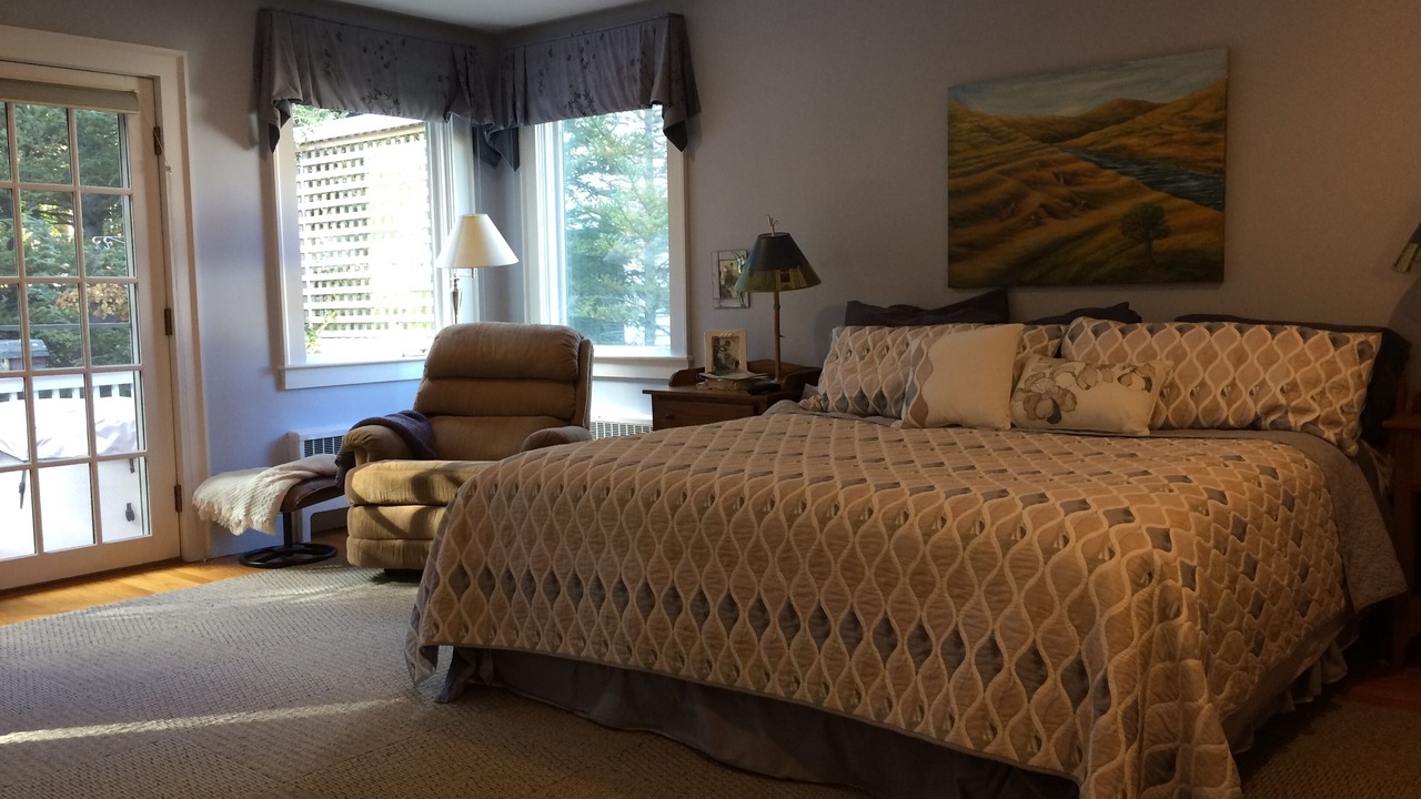 Photo of Bedroom in Newton Center