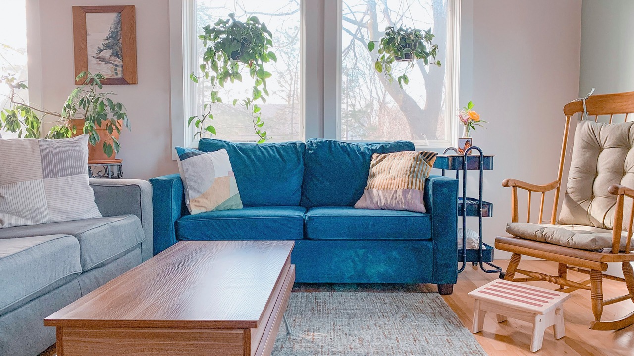 Photo of Livingroom in Back Cove