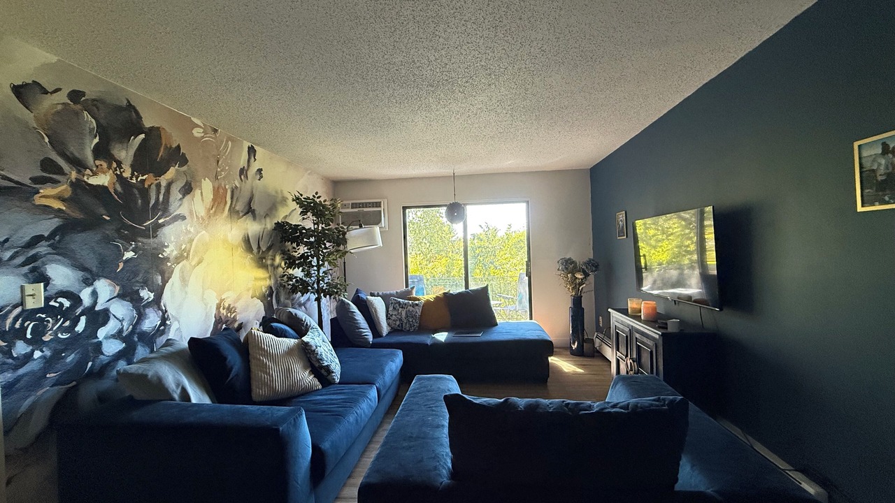 Photo of Livingroom in Amesbury