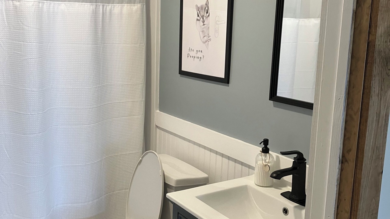 Photo of Bathroom in Freedom