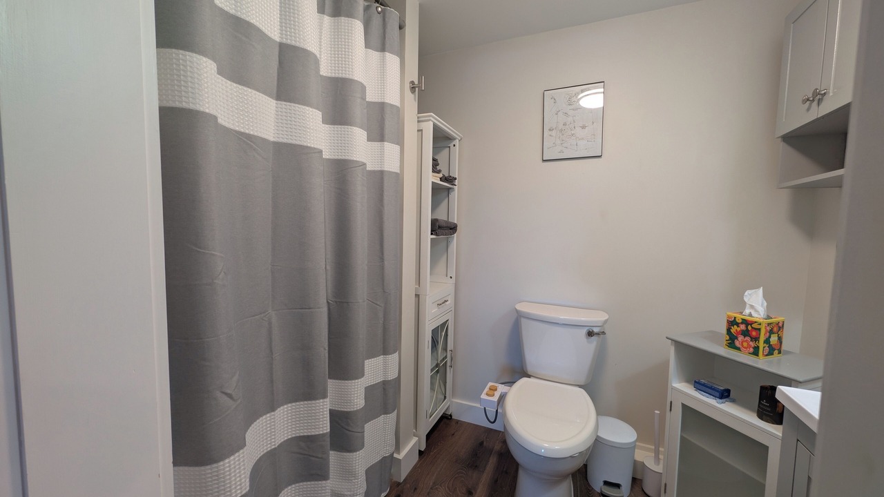 Photo of Bathroom in Lee