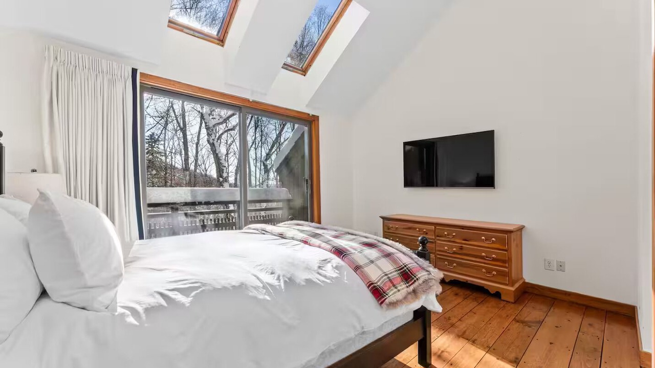 Photo of Bedroom in Plymouth
