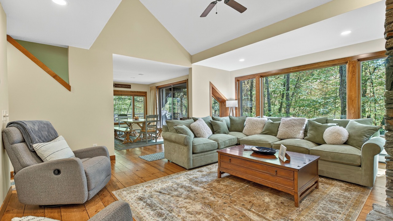 Photo of Livingroom in Plymouth