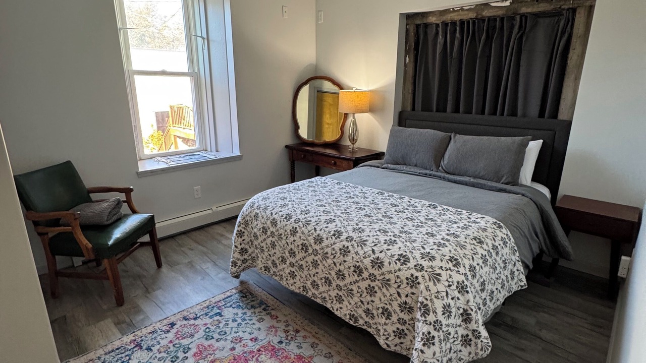 Photo of Bedroom in Perry