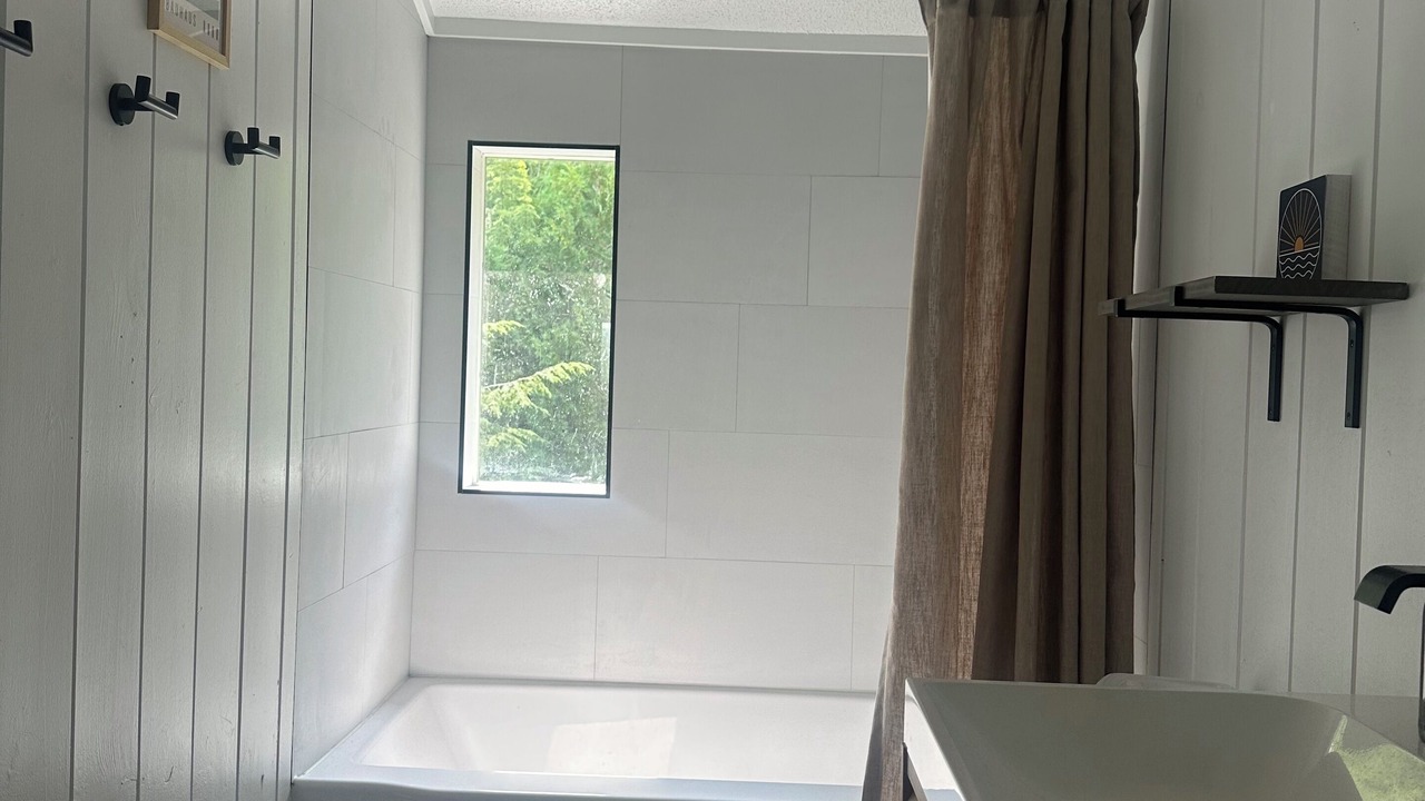 Photo of Bathroom in Sherwood Forest