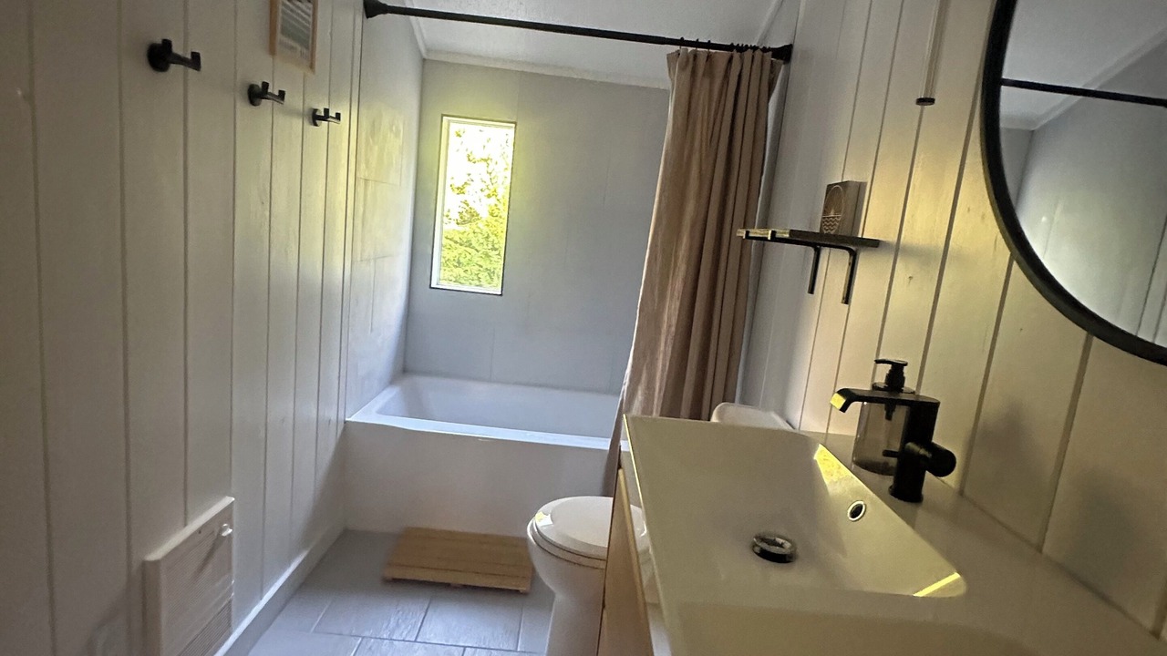 Photo of Bathroom in Sherwood Forest