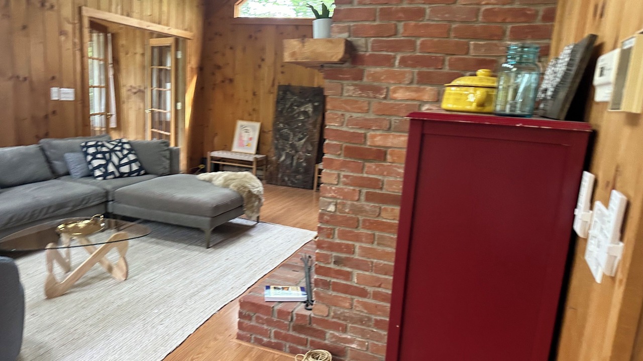 Photo of Livingroom in Sherwood Forest