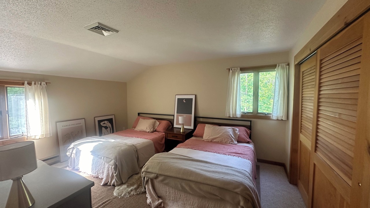 Photo of Bedroom in Sherwood Forest