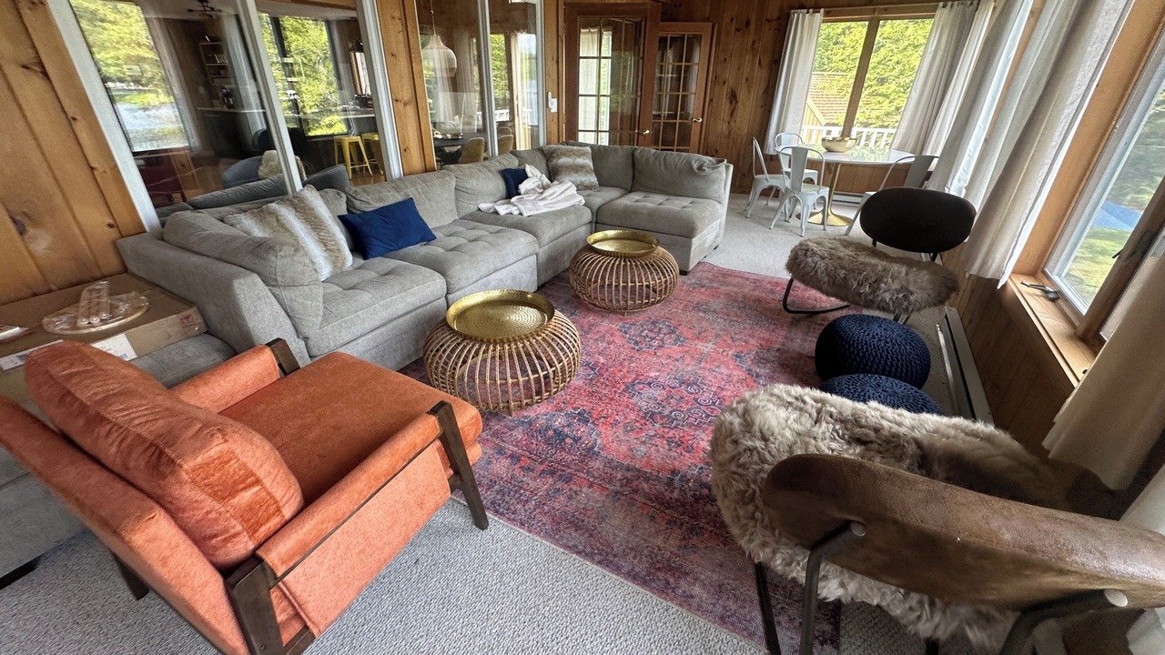 Photo of Livingroom in Sherwood Forest