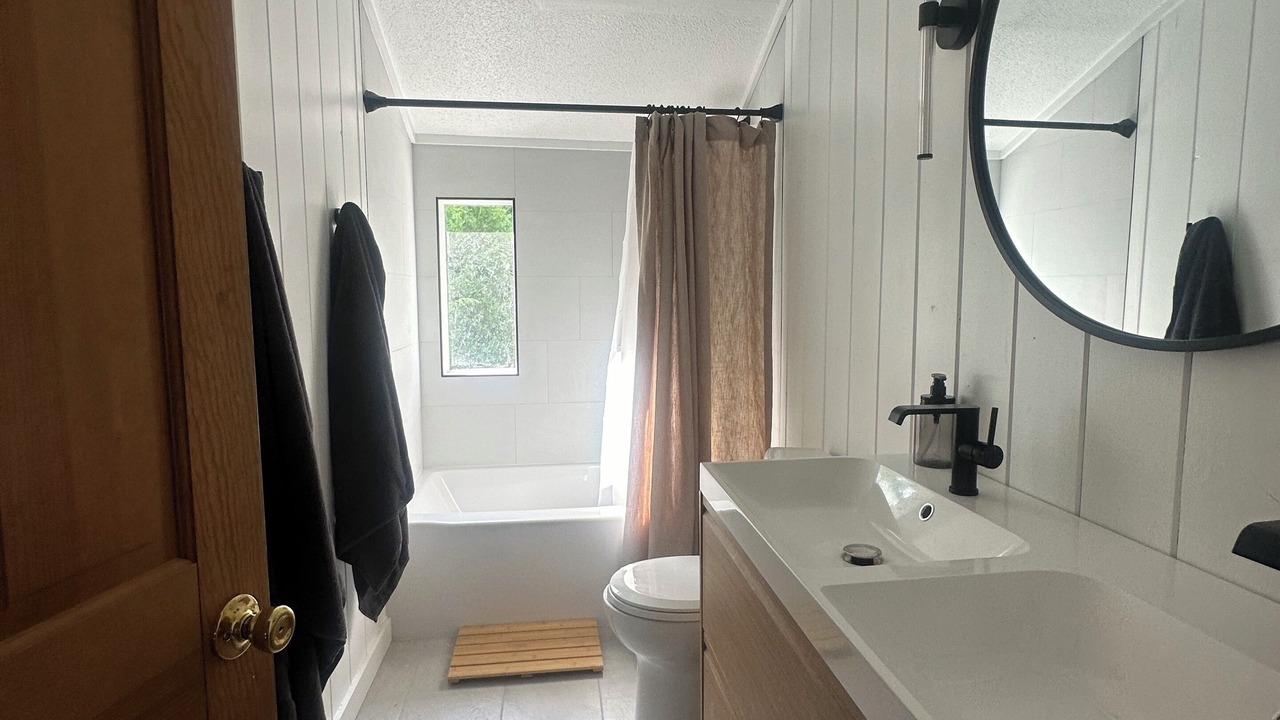 Photo of Bathroom in Sherwood Forest