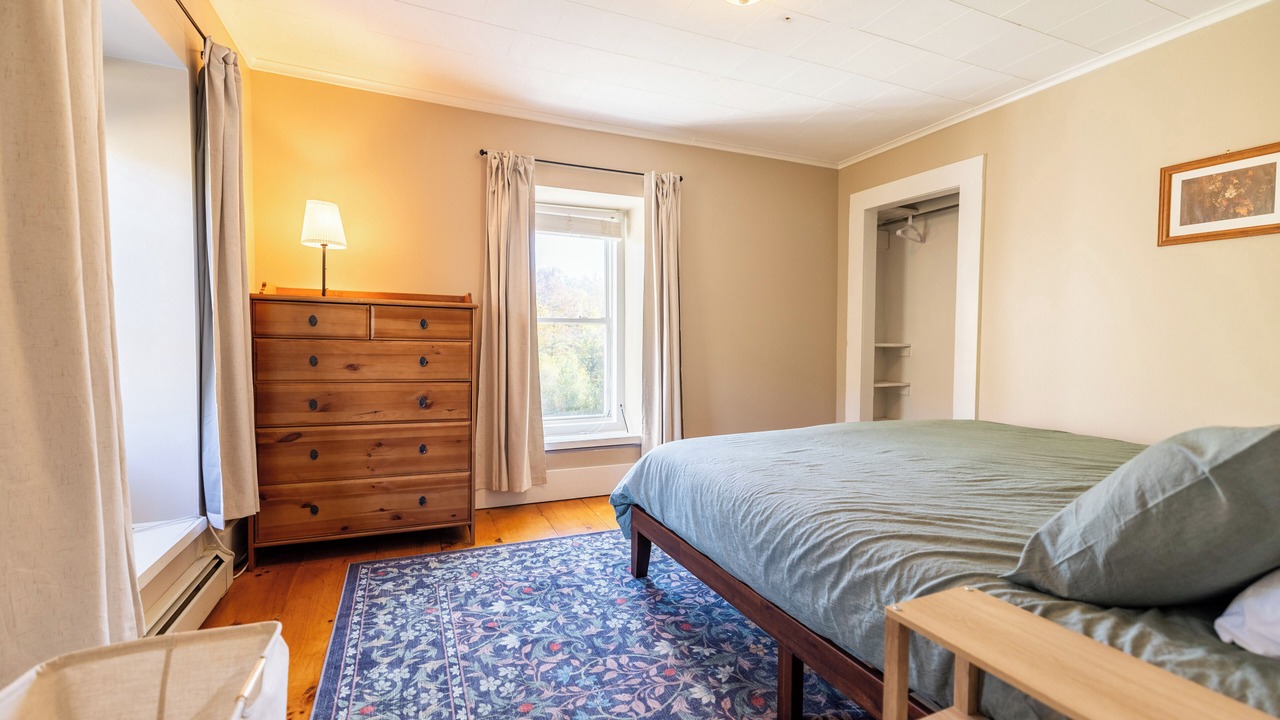 Photo of Bedroom in Campton