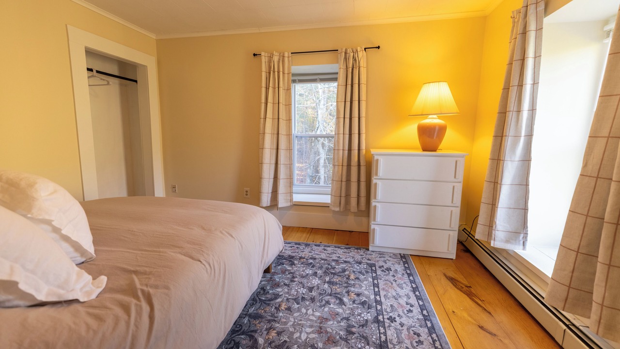 Photo of Bedroom in Campton