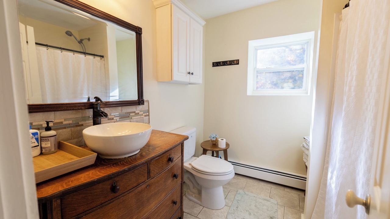 Photo of Bathroom in Campton