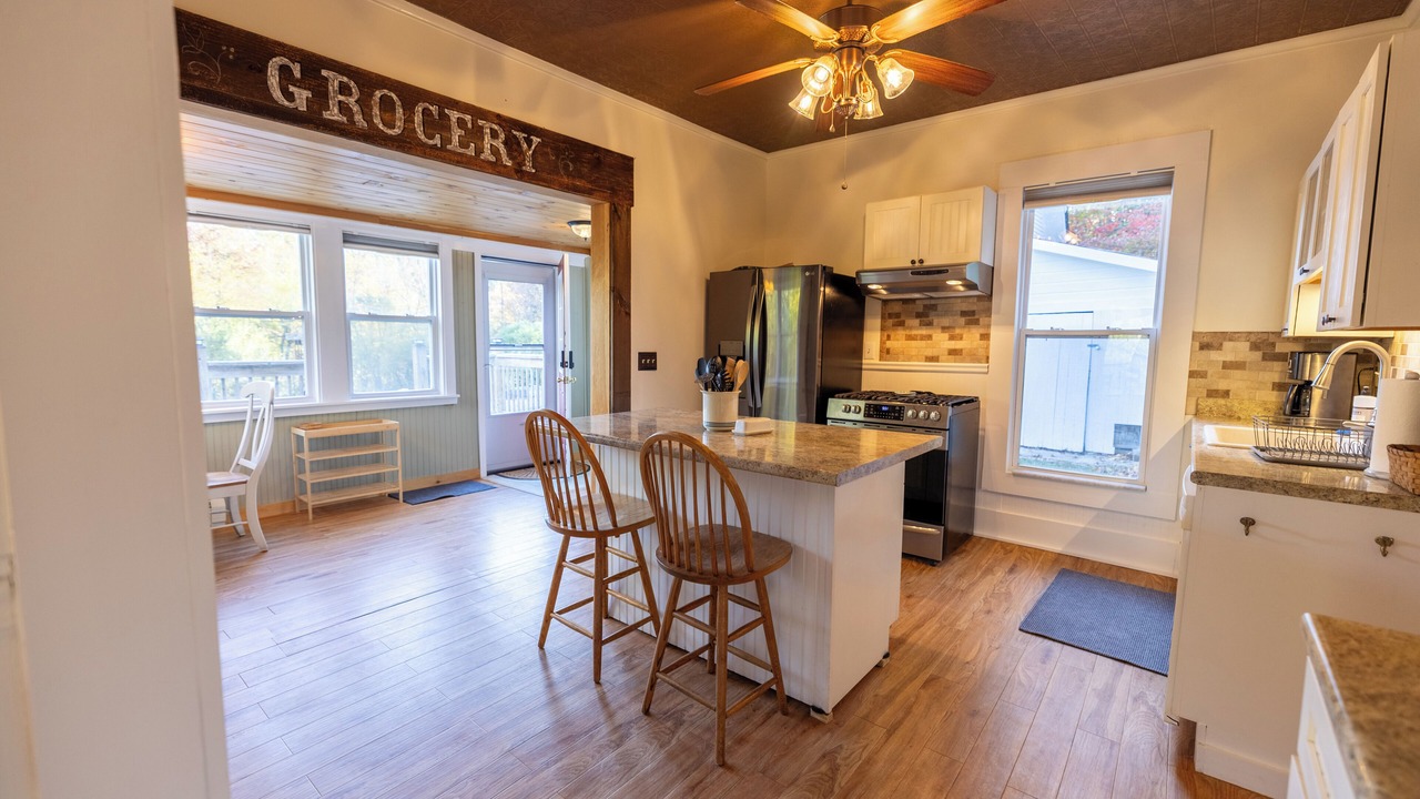 Photo of Kitchen in Campton