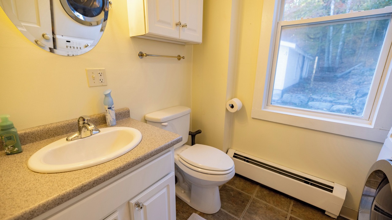 Photo of Bathroom in Campton