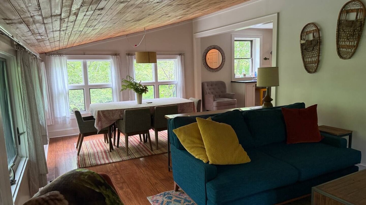 Photo of Livingroom in North Egremont