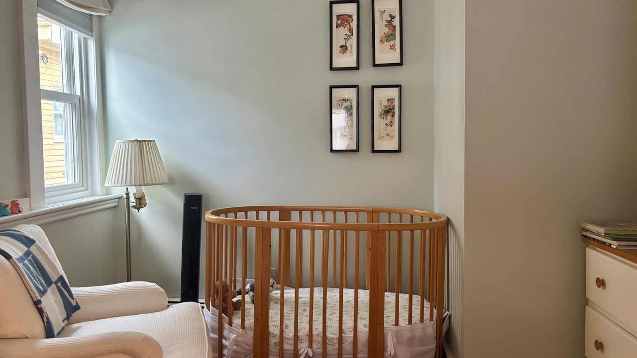 Photo of Bedroom in Medford Street - The Neck