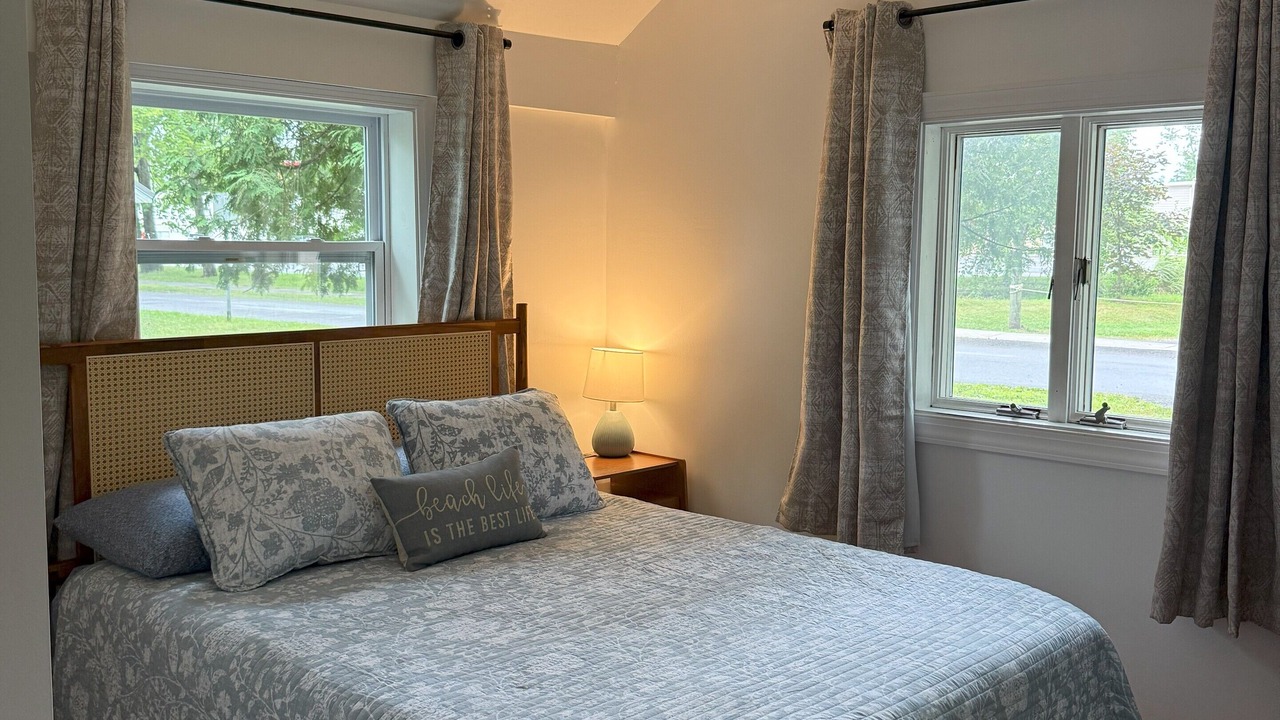 Photo of Bedroom in Sylvan Beach