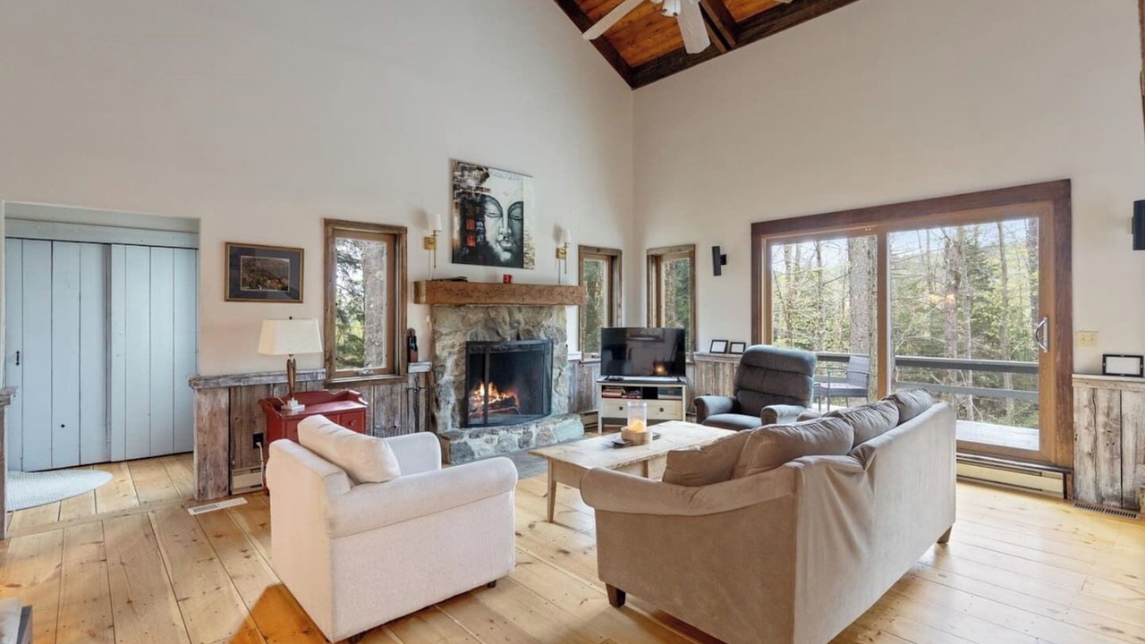 Photo of Livingroom in Waitsfield