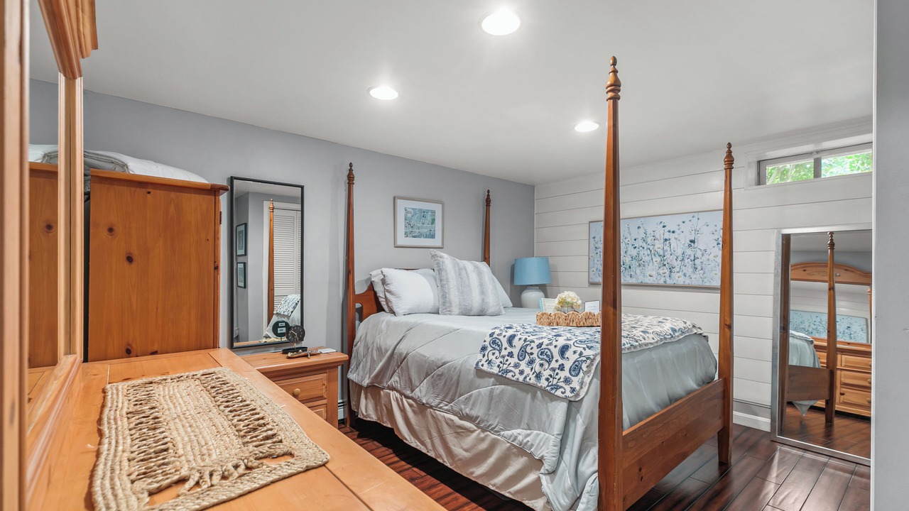 Photo of Bedroom in Newport East
