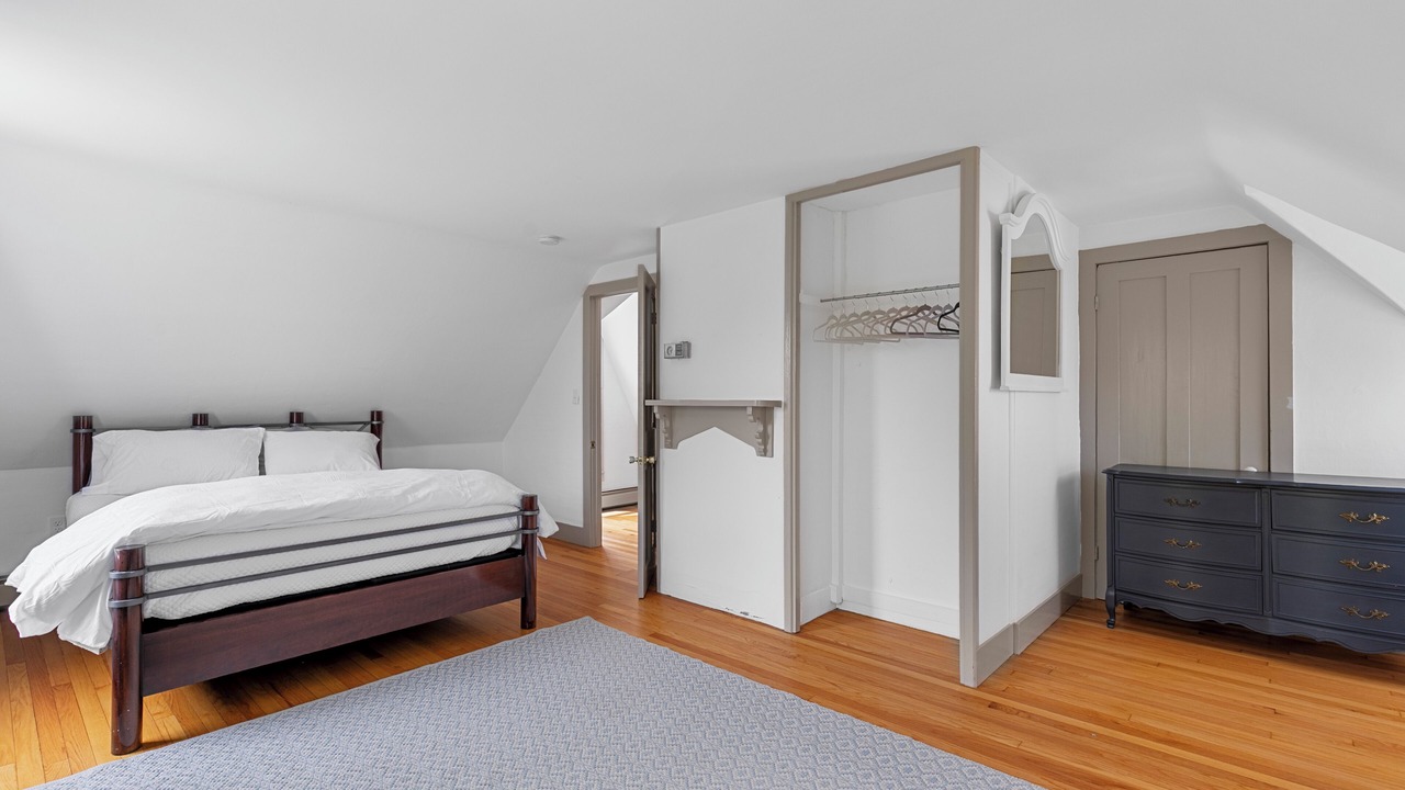 Photo of Bedroom in Mystic
