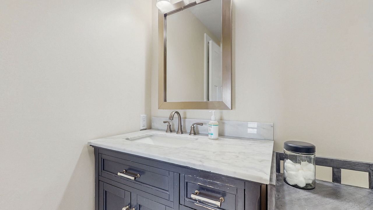 Photo of Bathroom in Malletts Bay