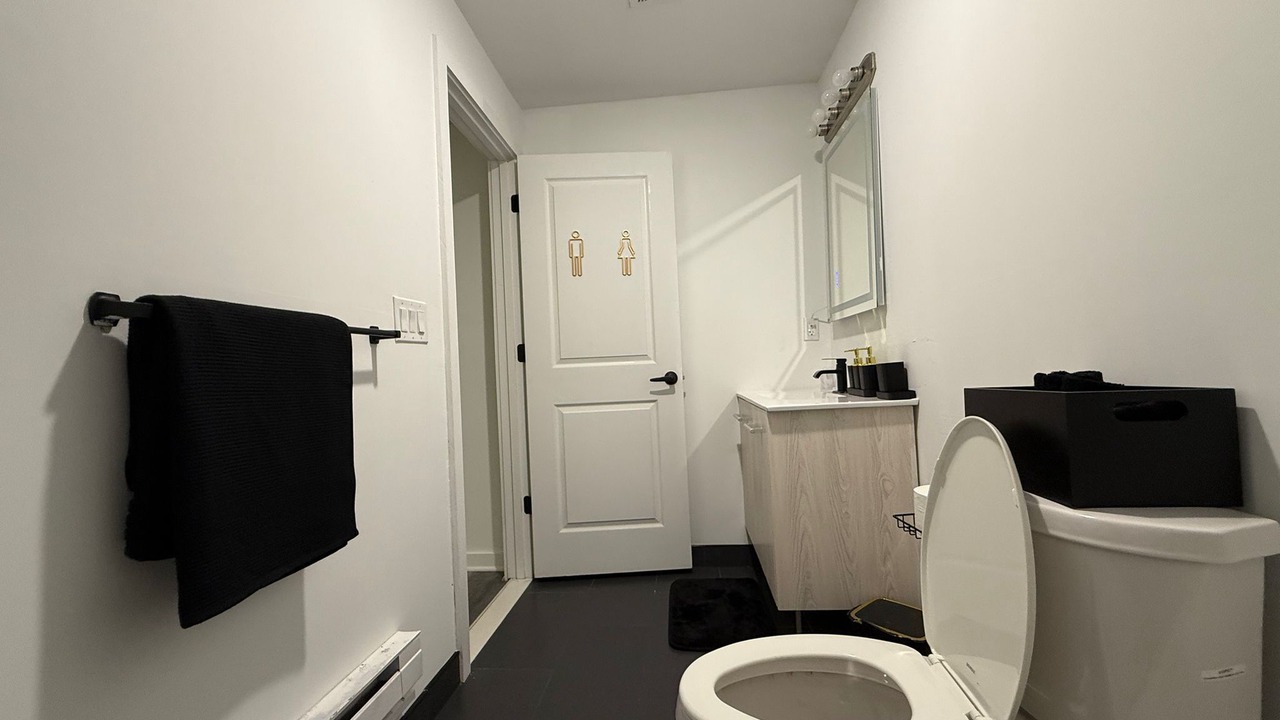 Photo of Bathroom in Elizabeth
