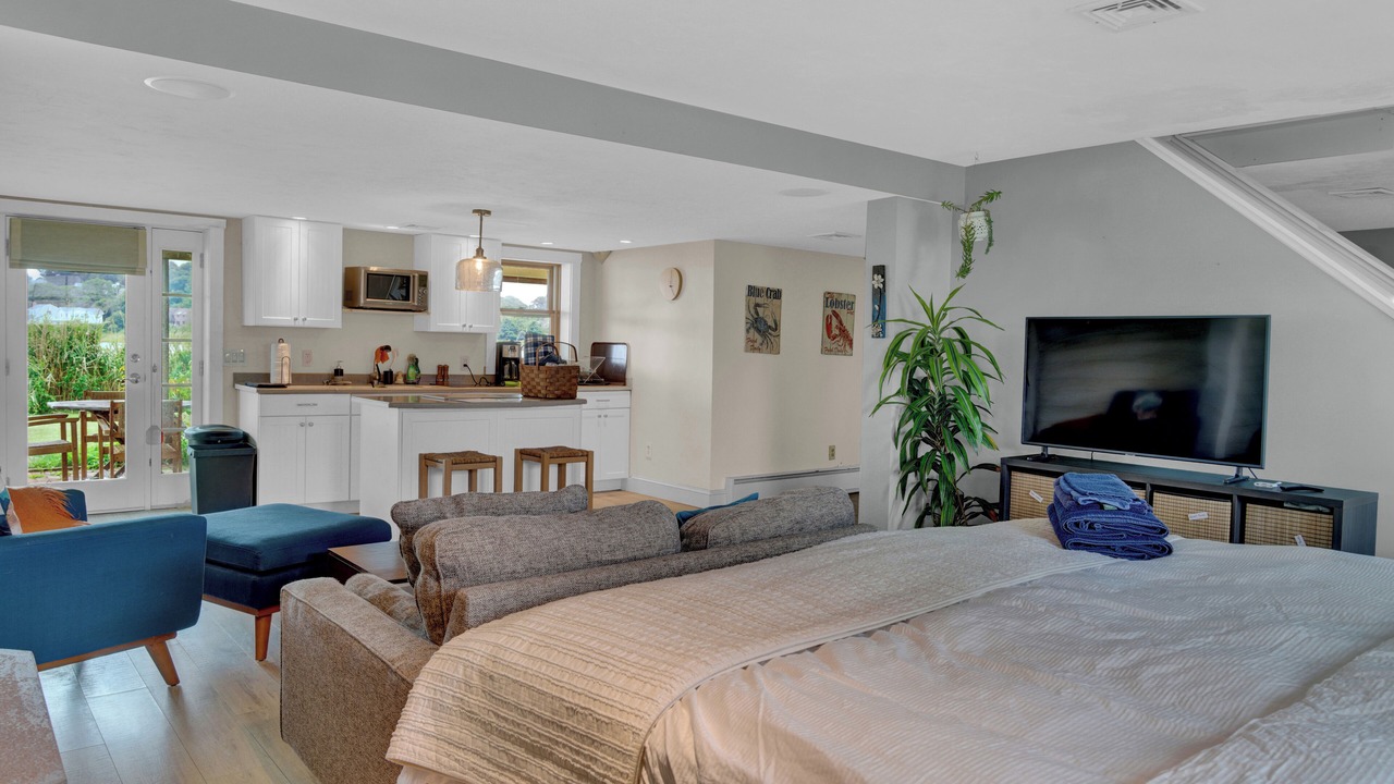 Photo of Bedroom in Minot