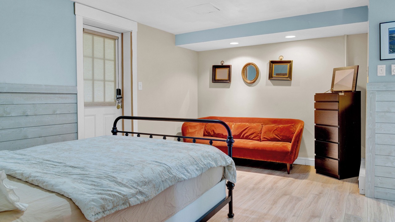 Photo of Bedroom in Minot