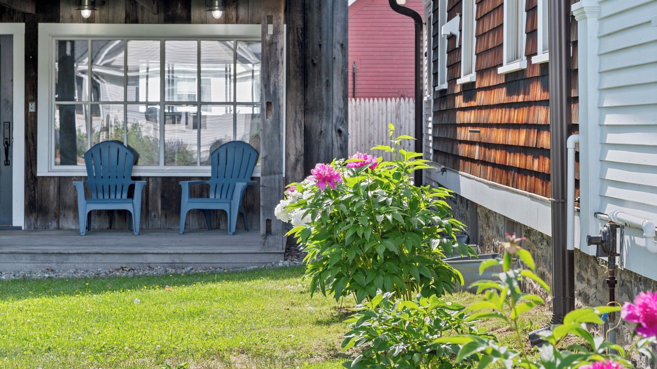Photo of Patio Balcony in Stowe Village Historic District