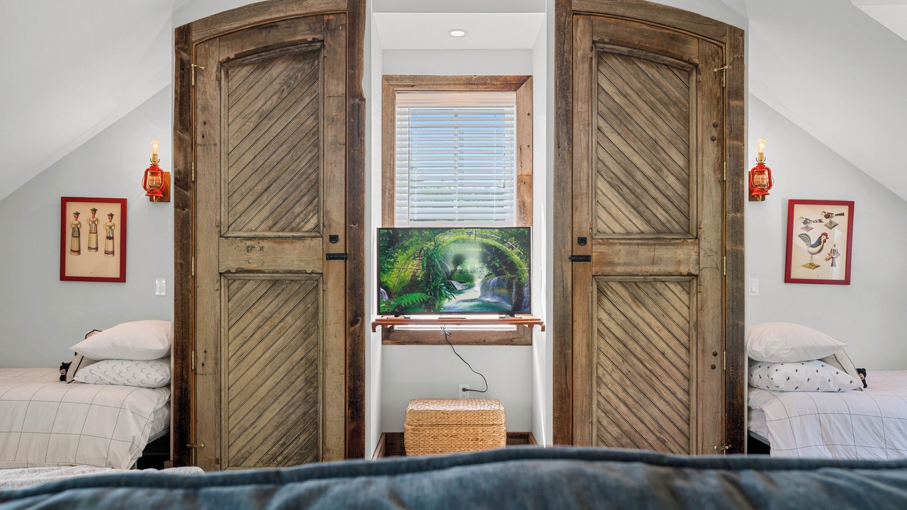 Photo of Bedroom in Stowe Village Historic District