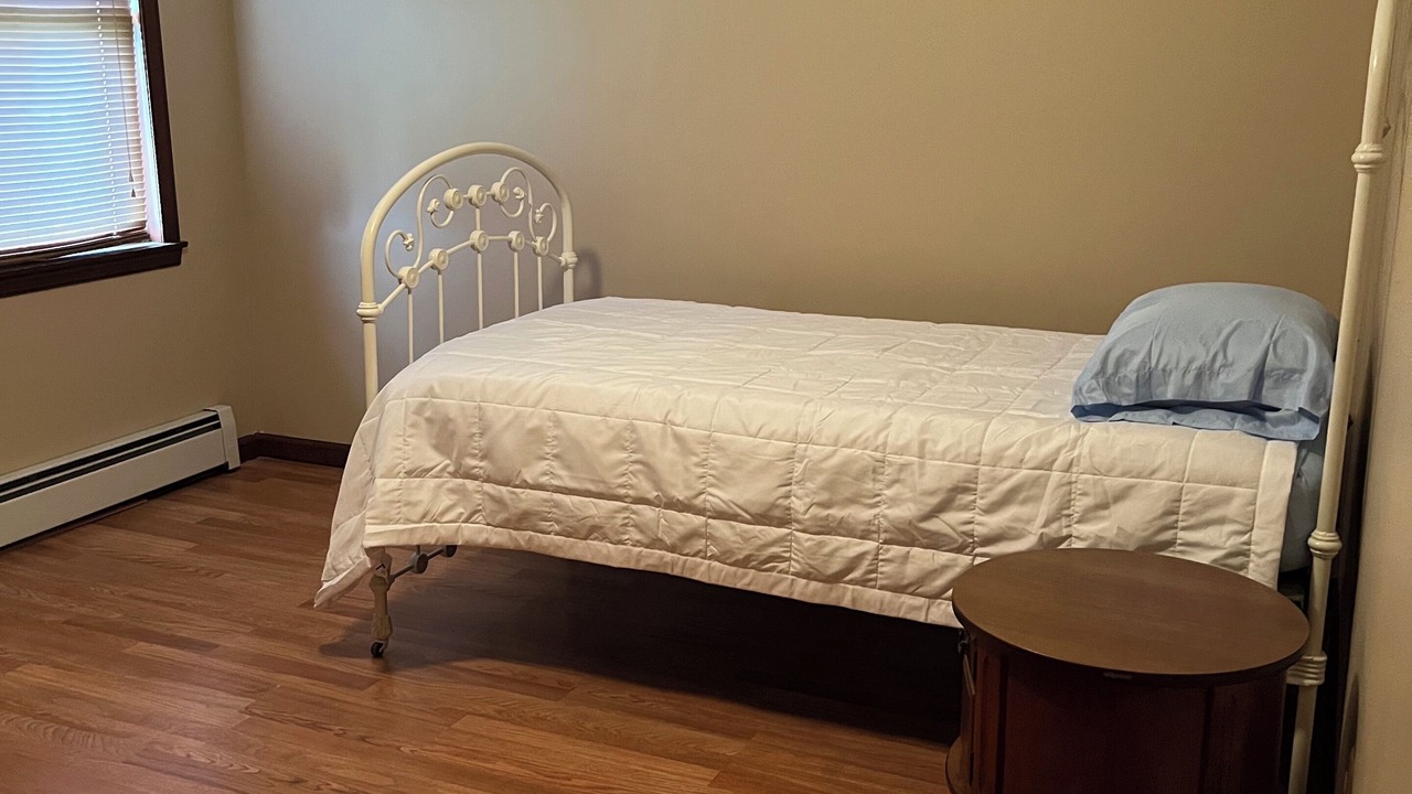 Photo of Bedroom in Bethel