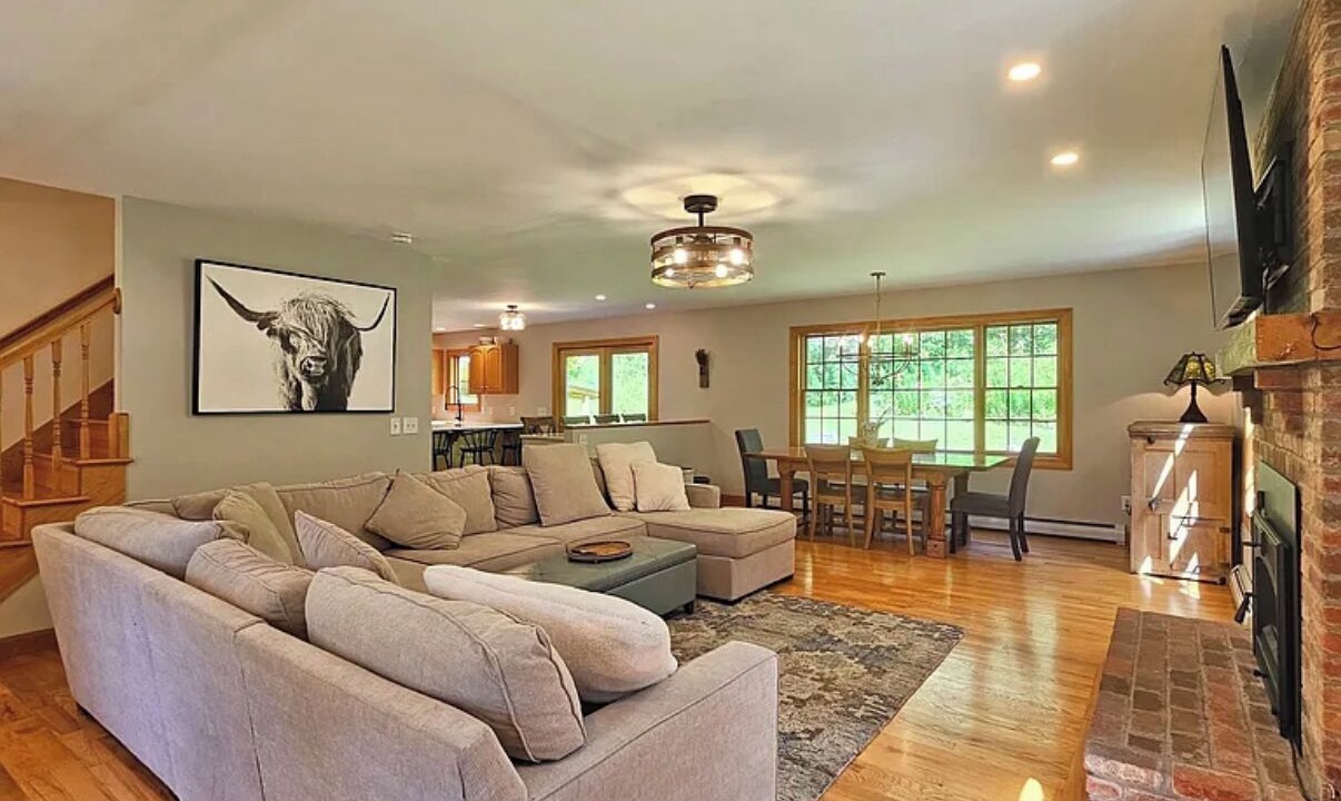 Photo of Livingroom in Waterbury Center