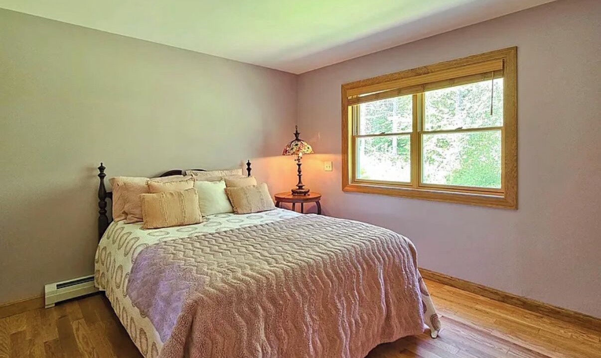 Photo of Bedroom in Waterbury Center