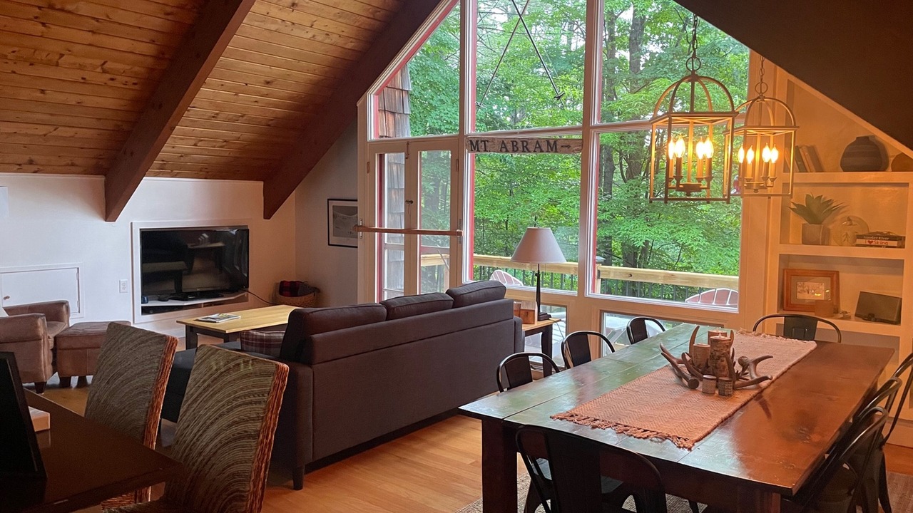 Photo of Livingroom in Greenwood