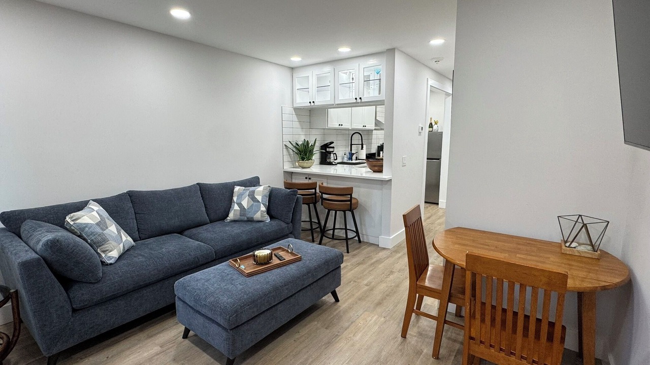 Photo of Livingroom in Hampton Bays