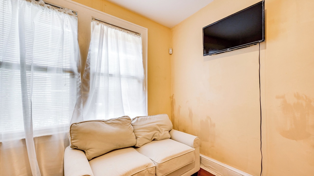 Photo of Livingroom in Hartford