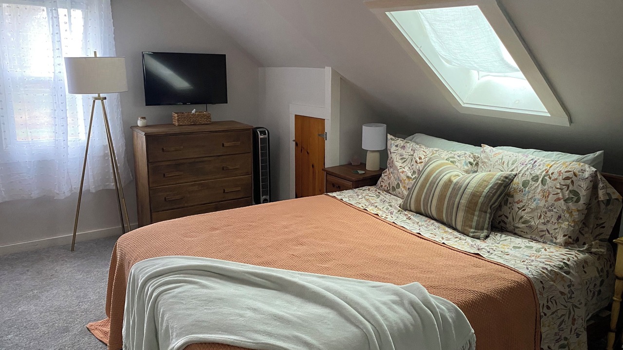 Photo of Bedroom in Topsham