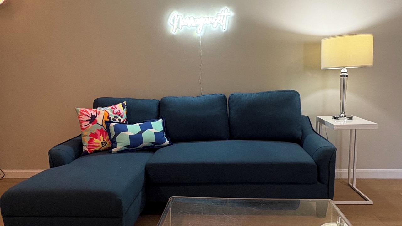 Photo of Livingroom in Eastward Look