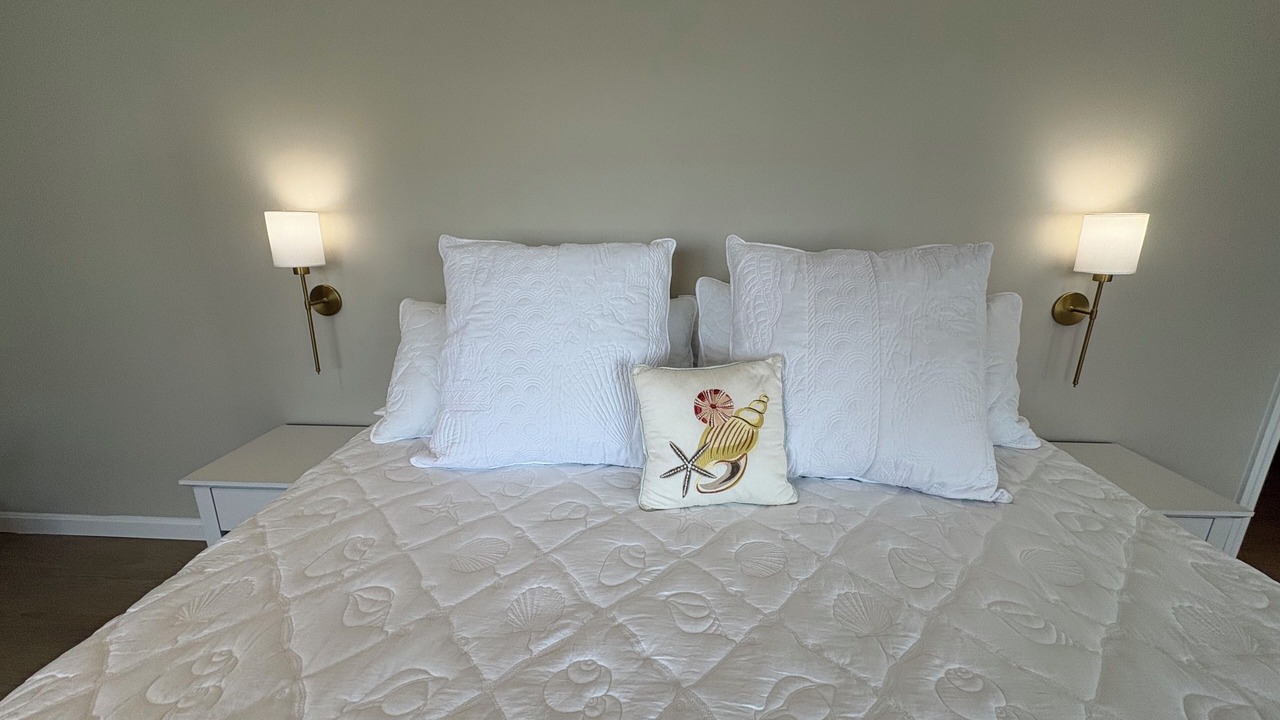 Photo of Bedroom in Eastward Look