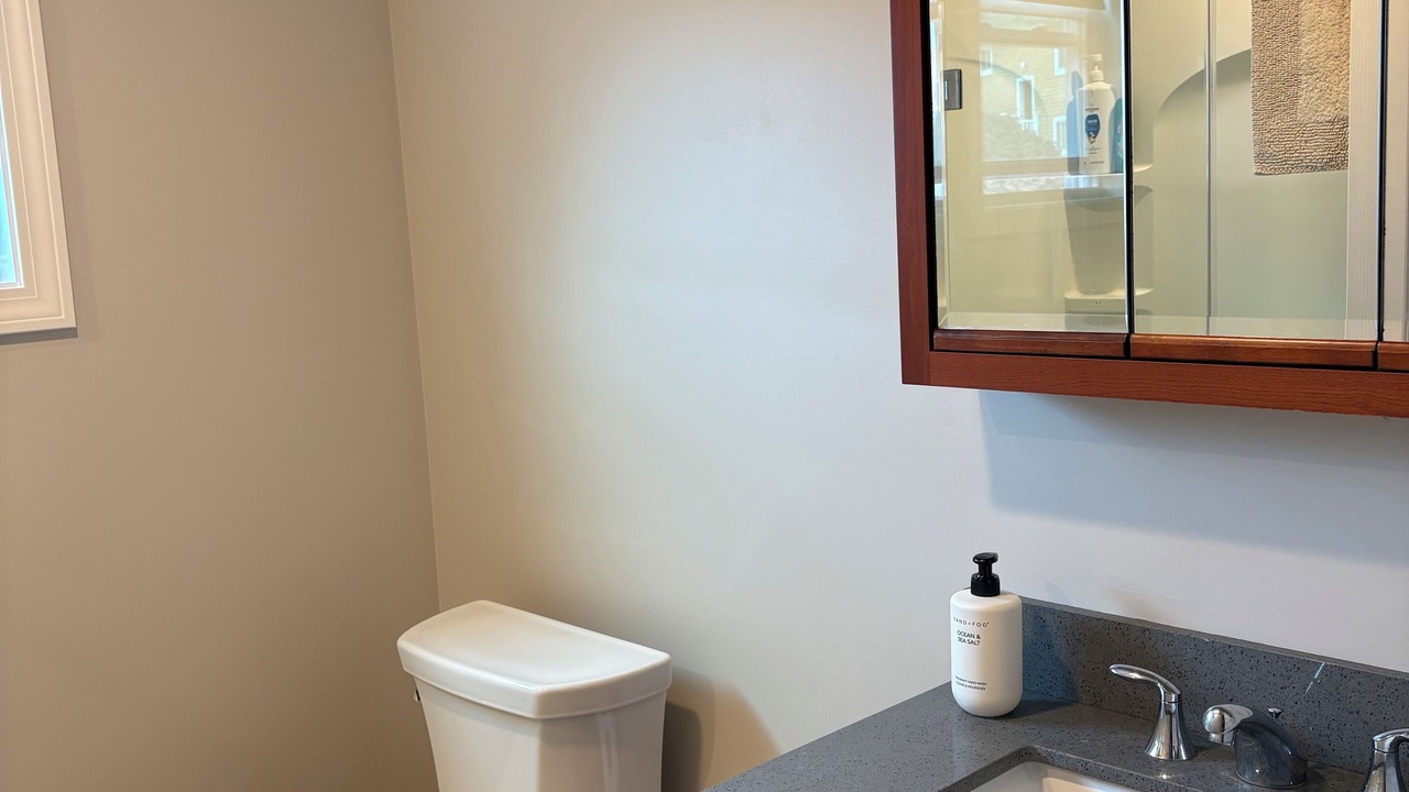 Photo of Bathroom in Eastward Look
