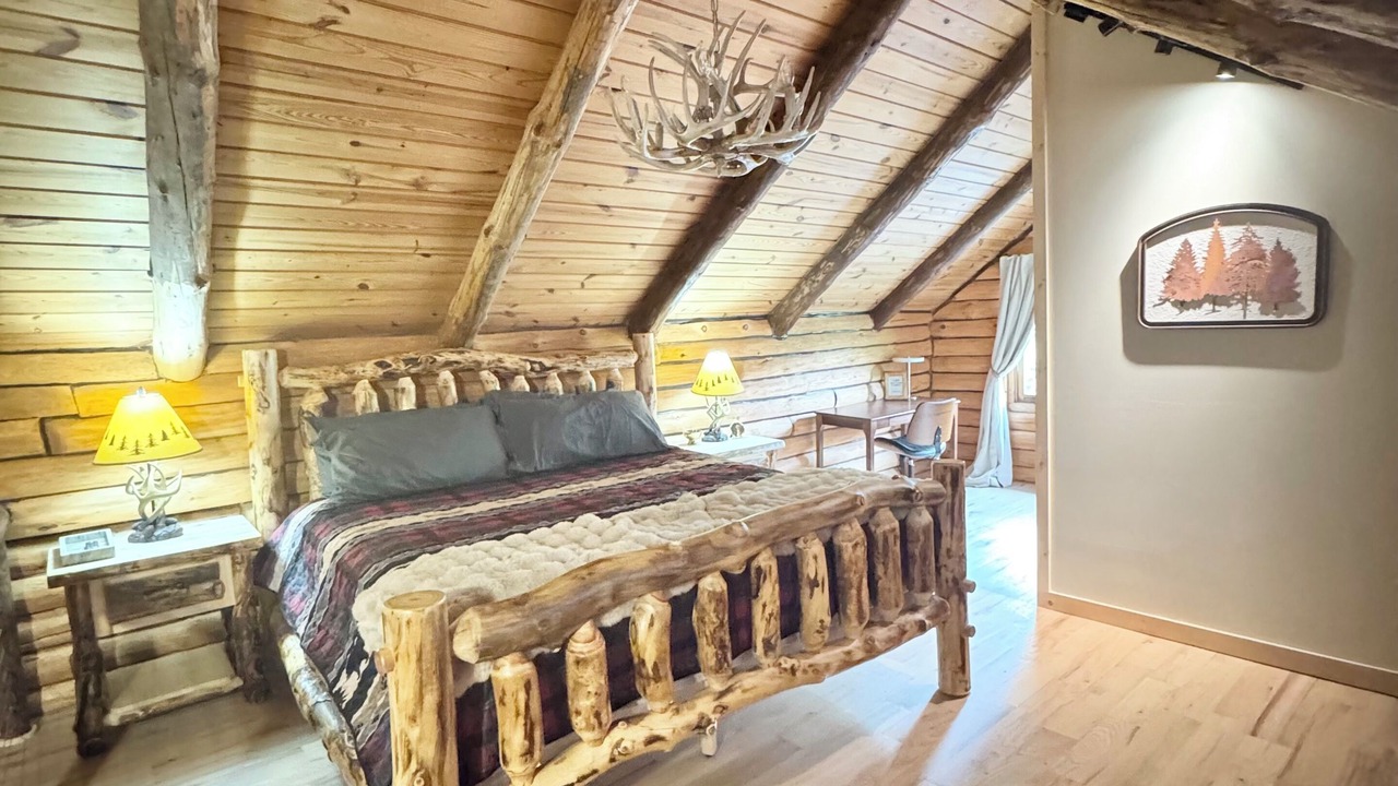 Photo of Bedroom in Oneonta