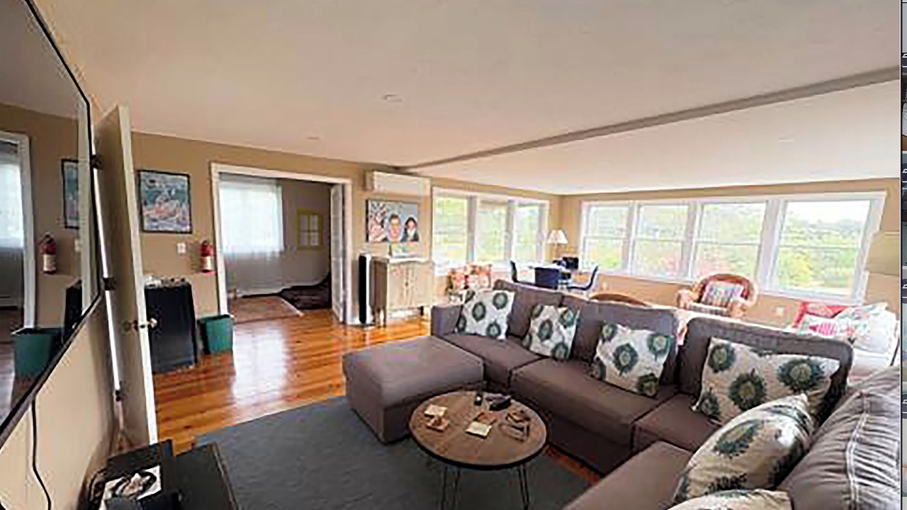 Photo of Livingroom in North Truro