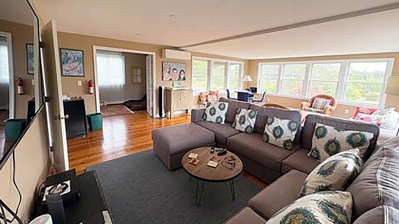 Photo of Livingroom in North Truro