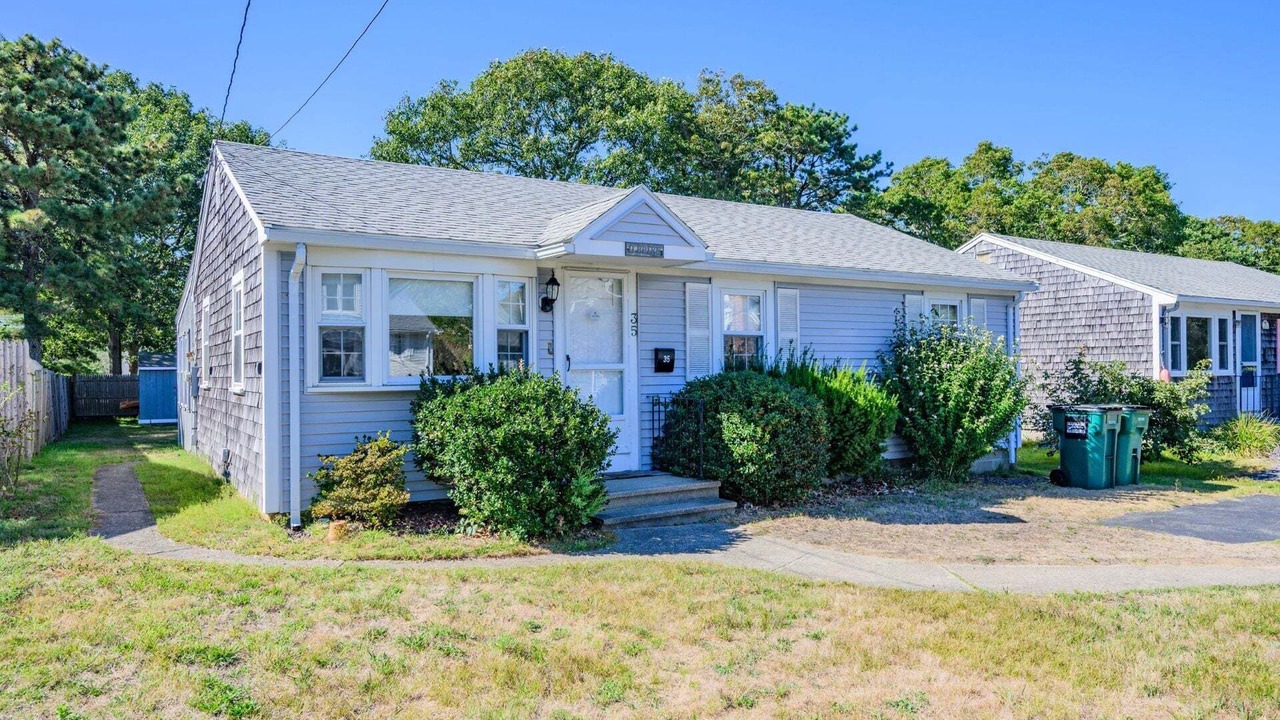 Photo of Others in West Yarmouth